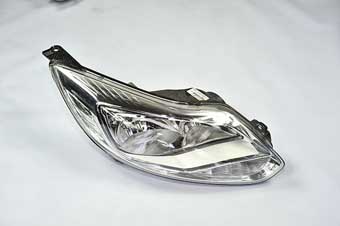 RANGER ÇIKMA YEDEK PARÇA FORD CIKMA YEDEK FOCUS 3 SAĞ FAR